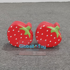 Bantal bermain empuk berbentuk strawberry untuk area anak 