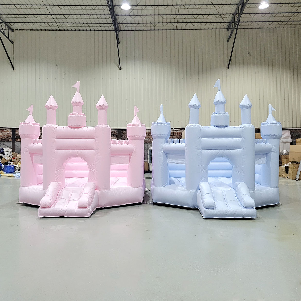 &Ccedil;ocuklar i&ccedil;in Pastel Şişme Kale | Parti Kiralama ve Kapalı Oyun Alanları i&ccedil;in Ticari Sı&ccedil;rama Evi