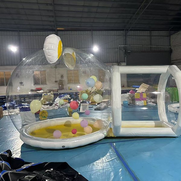 tente d&ocirc;me transparente avec tunnel pour expositions