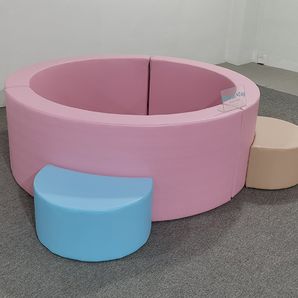 fossa circolare modulare in schiuma con gradini d'ingresso per i pi&ugrave; piccoli