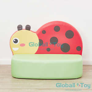 ladybug-sofa-main-lembut-untuk-kamar-anak