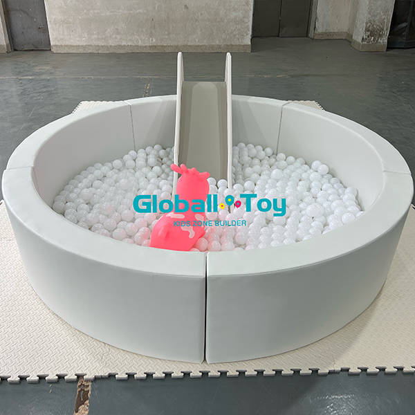 Conjunto de jogos macios para playground interno para crian&ccedil;as