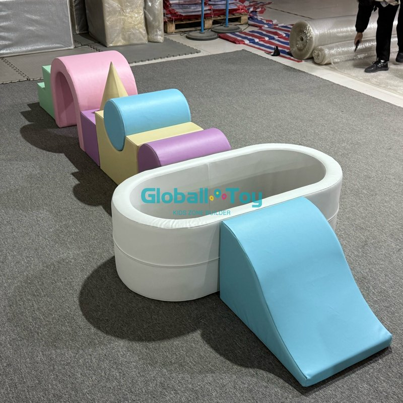 Ensemble toboggan et tunnel de jeu doux coloré pour enfants