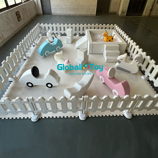 Ganz wei&szlig;e Softspielger&auml;te