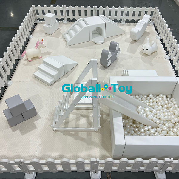 Equipo de juego de espuma seguro para niños pequeños