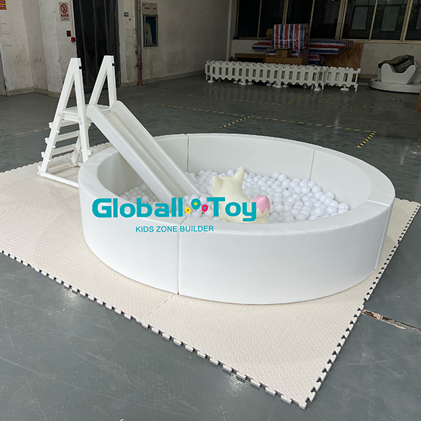 Weiche Spielger&auml;te f&uuml;r den Indoor-Spielbereich f&uuml;r Kinder