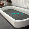 Design moderno e rotondo con struttura di gioco morbida.