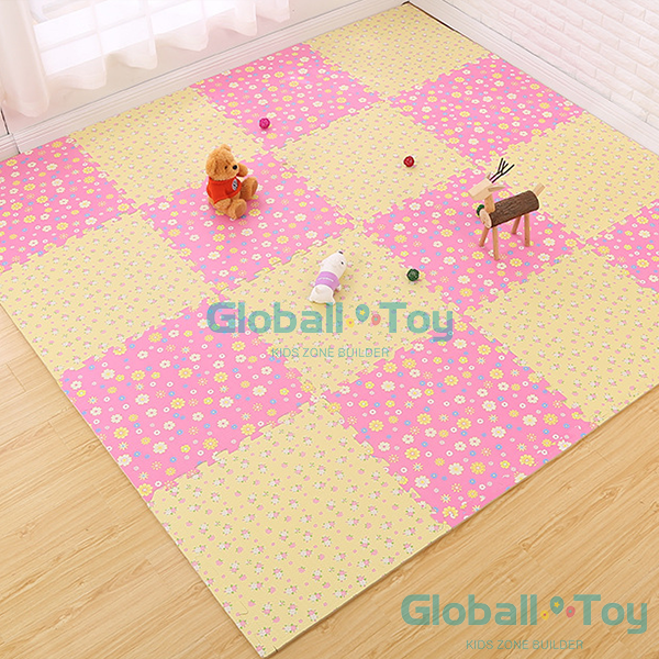 tapete de brincar macio com estampa de flores &aacute;rea de brincar amarela e rosa