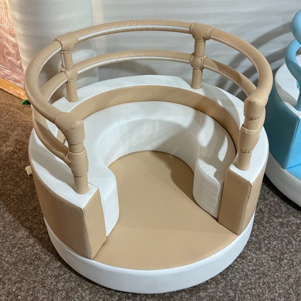 Assento carrossel acolchoado com espuma circular para bebês e crianças