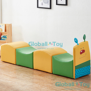 Wurmbank-Soft-Play-Sofa-f&uuml;r-Kinderspielplatz