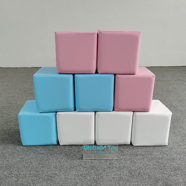 pastel-zachte-speelkubussen-voor-peuters