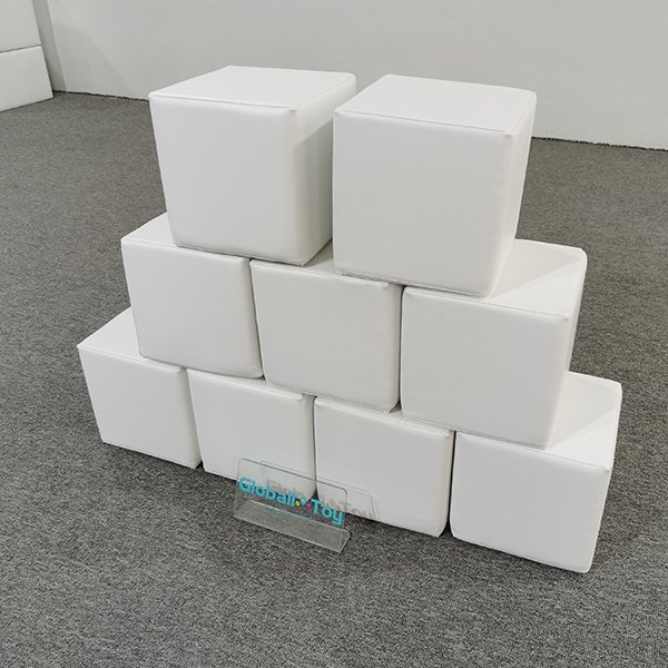 grijs-wit-softplay-blokken-en-klimcombinatie