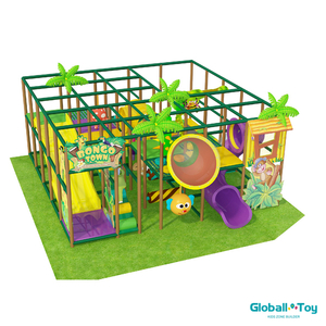 Centre de jeu intérieur safari avec trampoline, fosse en mousse et tunnels d'escalade