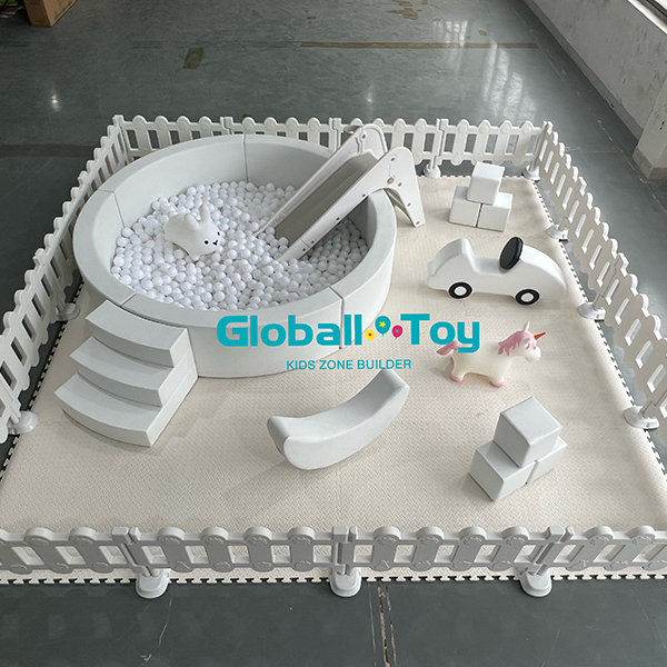 conjunto de brincadeiras internas para crianças com blocos de espuma