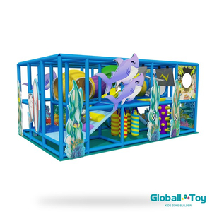 tema oceano playground interno com deslize de túnel e obstáculos de escalada