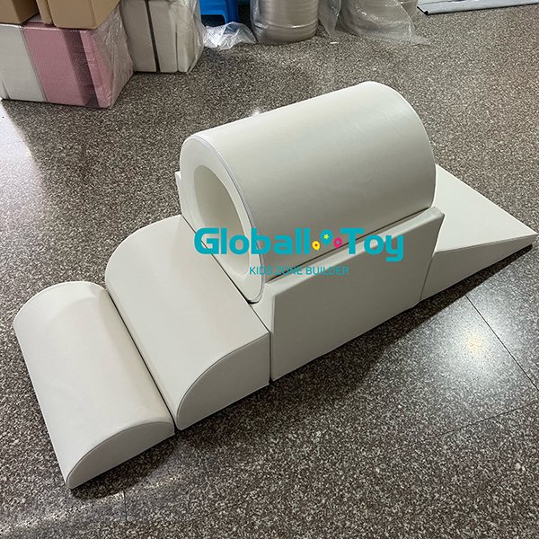 Indoor Softplay Rocker und Beam Toys