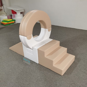 juego-de-anillo-de-escalada-soft-play-proveedor-de-equipamiento-para-parques-interiores-rosa-blanco