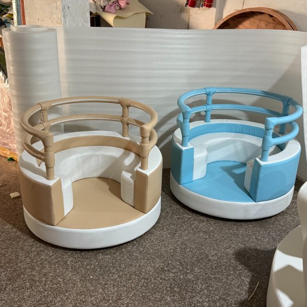 Conjunto de assentos macios redondos para crianças para uso no berçário