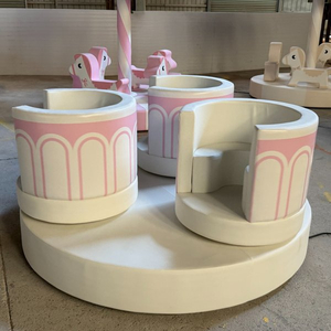 Joyeux tour de tasse &agrave; th&eacute; de jeu doux pour aire de jeux int&eacute;rieure pour enfants