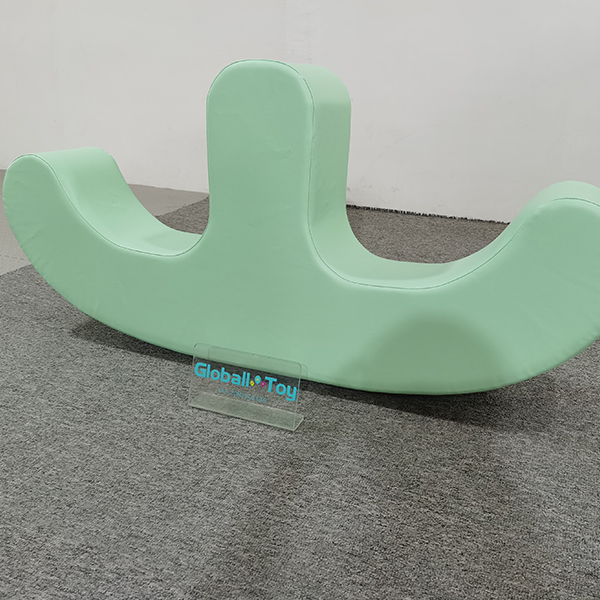 tampilan samping green-soft-play-double-rocker
