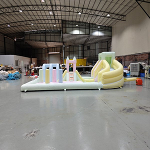 proveedor-de-parque infantil inflable-suave-tema-pastel-interior-comercial