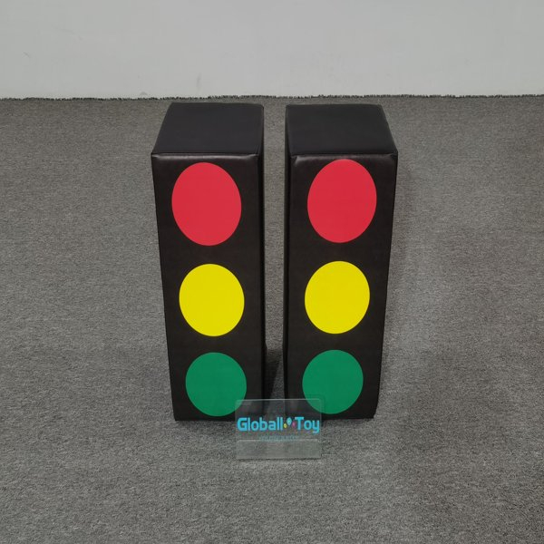 yumuşak oyun-kelebek-koltuk-pembe-beyaz-y&uuml;r&uuml;meye başlayan &ccedil;ocuk-oyun alanı-ekipmanları